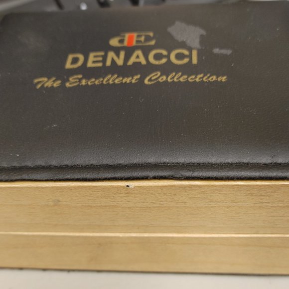 DENACCI HIS AND HERS WATCHES ( NEEDS BATTERIES) - Picture 10 of 11